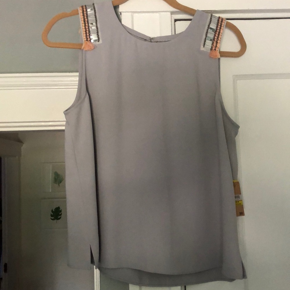 Rachel Roy tank top grey with shoulder details